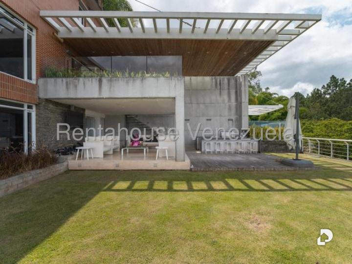 Casa en Alto Hatillo, Caracas – 13