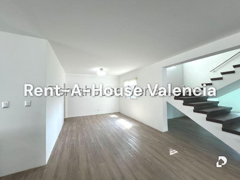 House in Guataparo Country Club, Valencia – 7