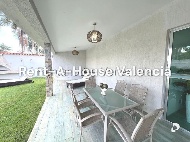 House in Guataparo Country Club, Valencia – 43