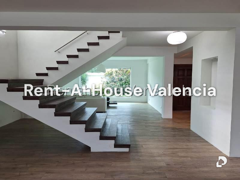 House in Guataparo Country Club, Valencia – 9
