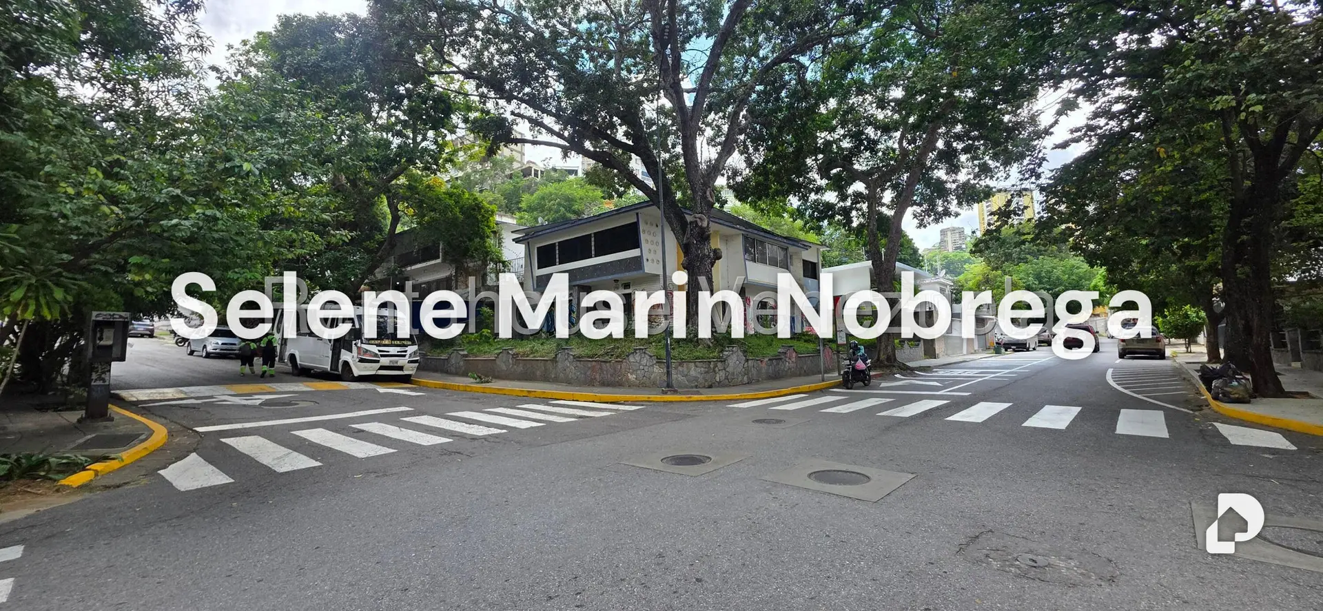 House in Colinas de Bello Monte, Caracas – 22