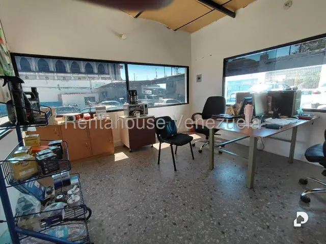 Commercial space in Parroquia Urbana San José, Valencia – 10