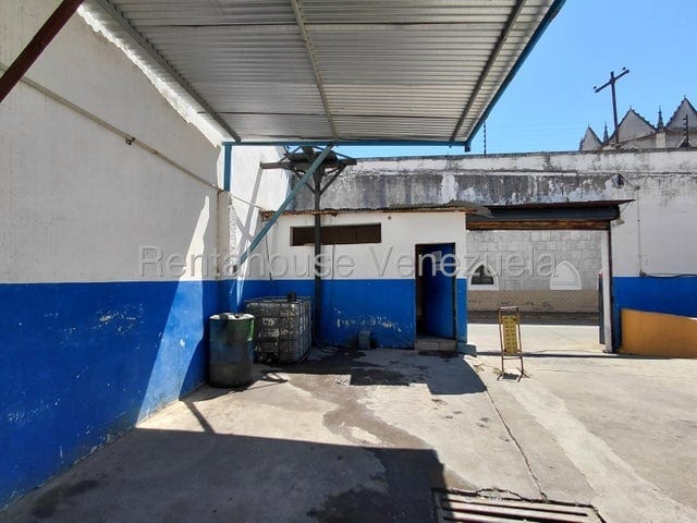 Local comercial en Parroquia Urbana San José, Valencia - 1