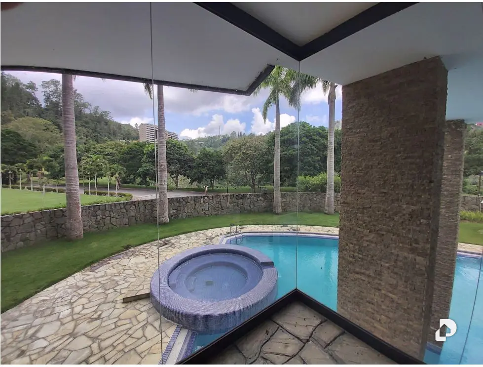 Apartamento en Lomas de La Lagunita, Caracas – 32