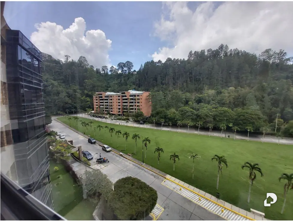 Apartamento en Lomas de La Lagunita, Caracas – 10