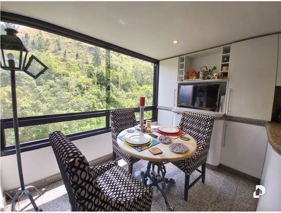Apartamento en Lomas de La Lagunita, Caracas – 15