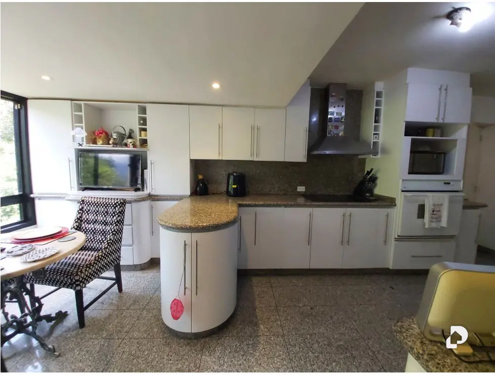 Apartamento en Lomas de La Lagunita, Caracas – 9