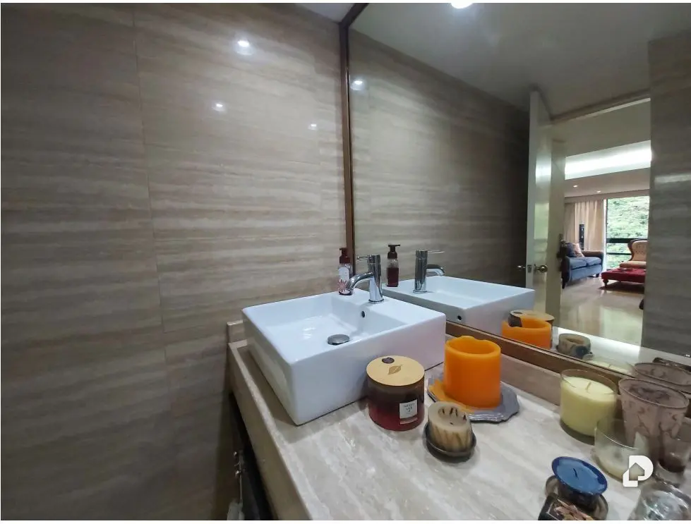 Apartamento en Lomas de La Lagunita, Caracas – 23