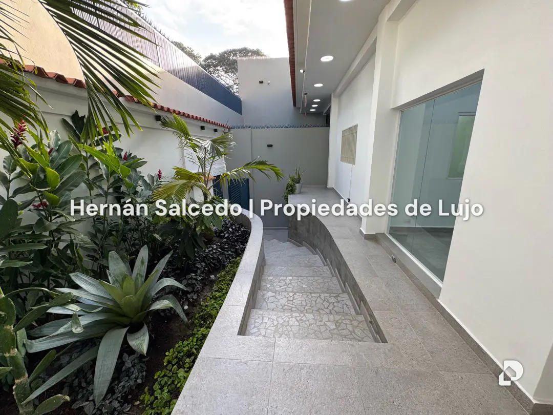 Casa en Colinas de Bello Monte, Caracas – 2