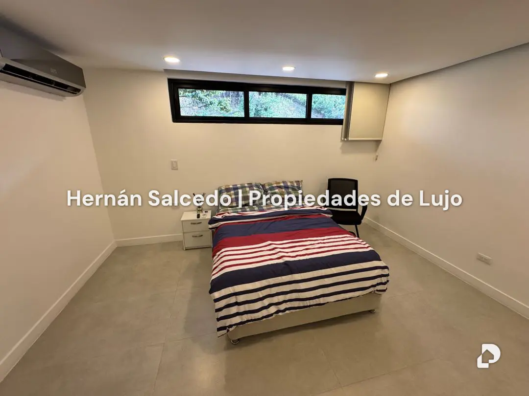 Casa en Colinas de Bello Monte, Caracas – 17
