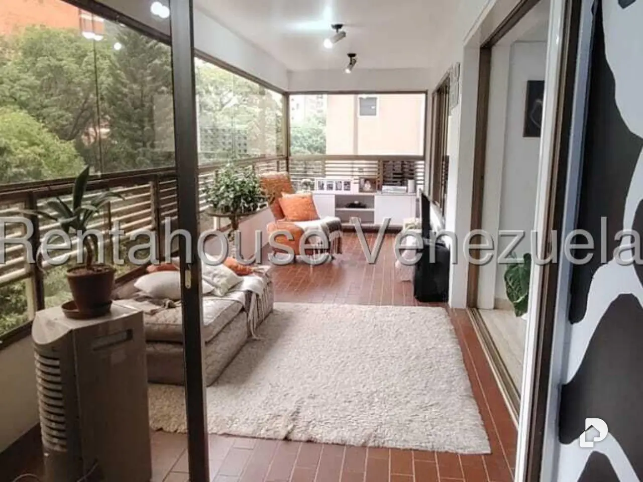 Apartamento en La Florida, Caracas – 17