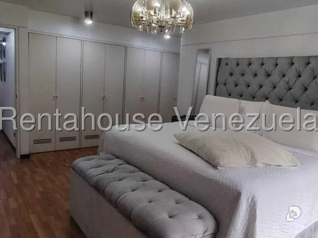 Apartamento en La Florida, Caracas – 14