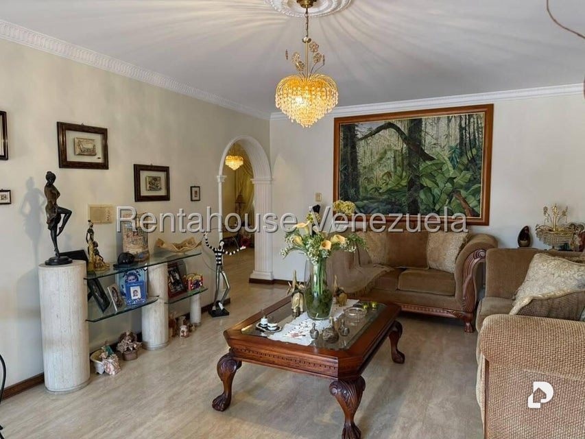 Casa en Santa Paula, Caracas – 3