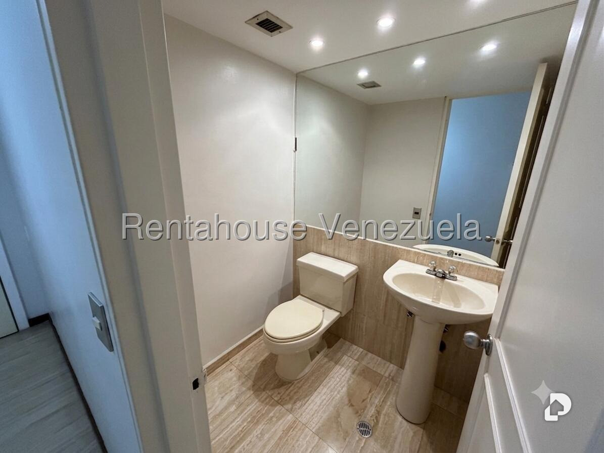 Apartamento en La Florida, Caracas – 13