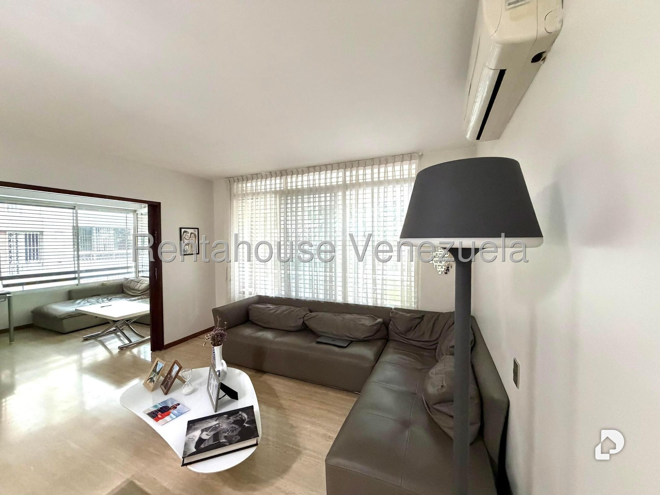 Apartamento en La Florida, Caracas – 14