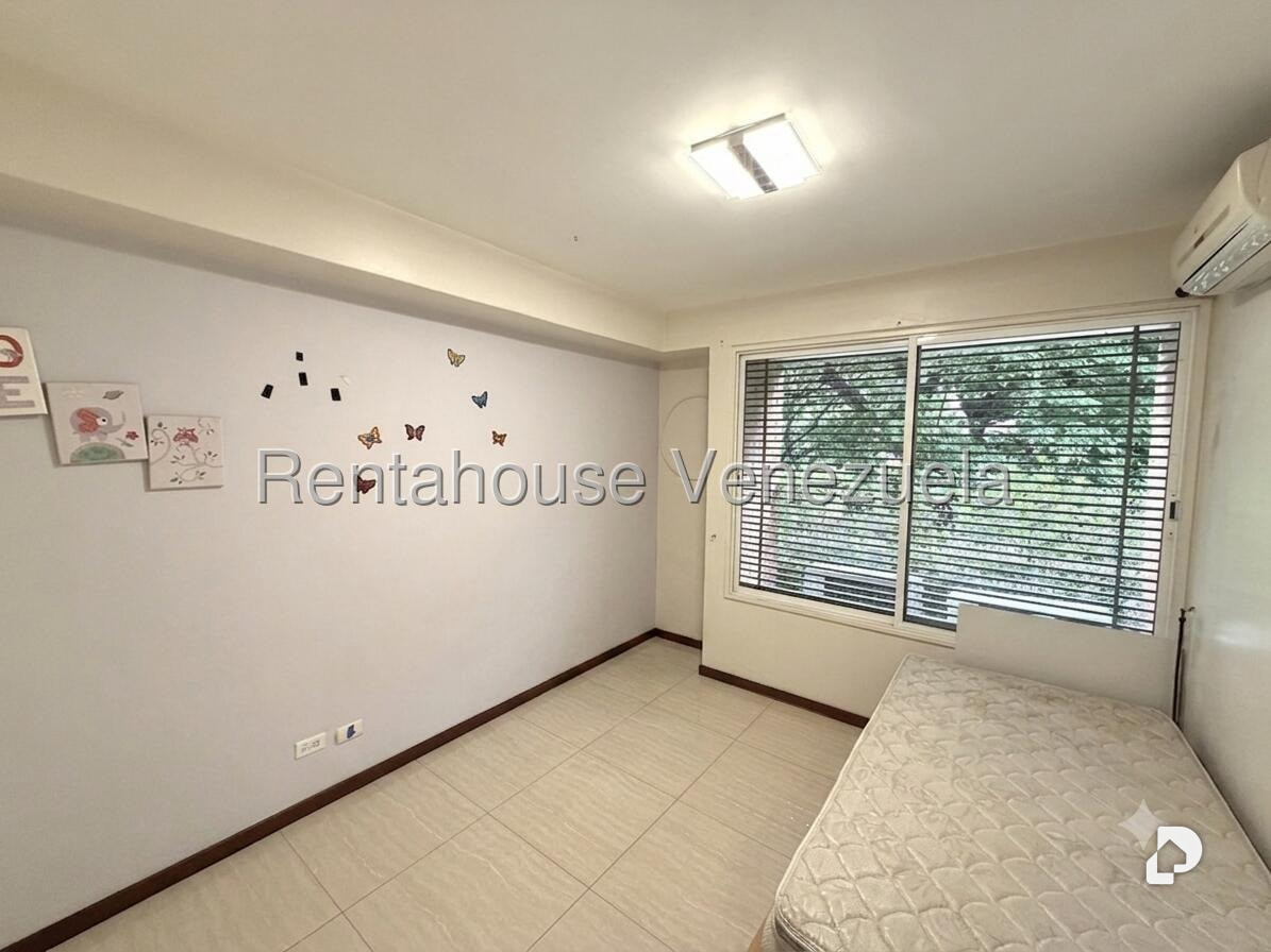 Apartamento en La Florida, Caracas – 5
