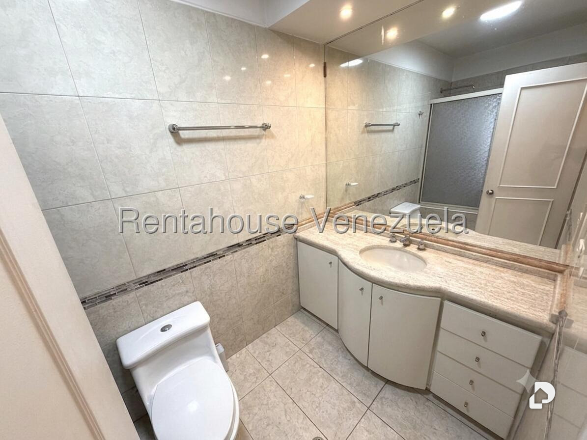 Apartamento en La Florida, Caracas – 6