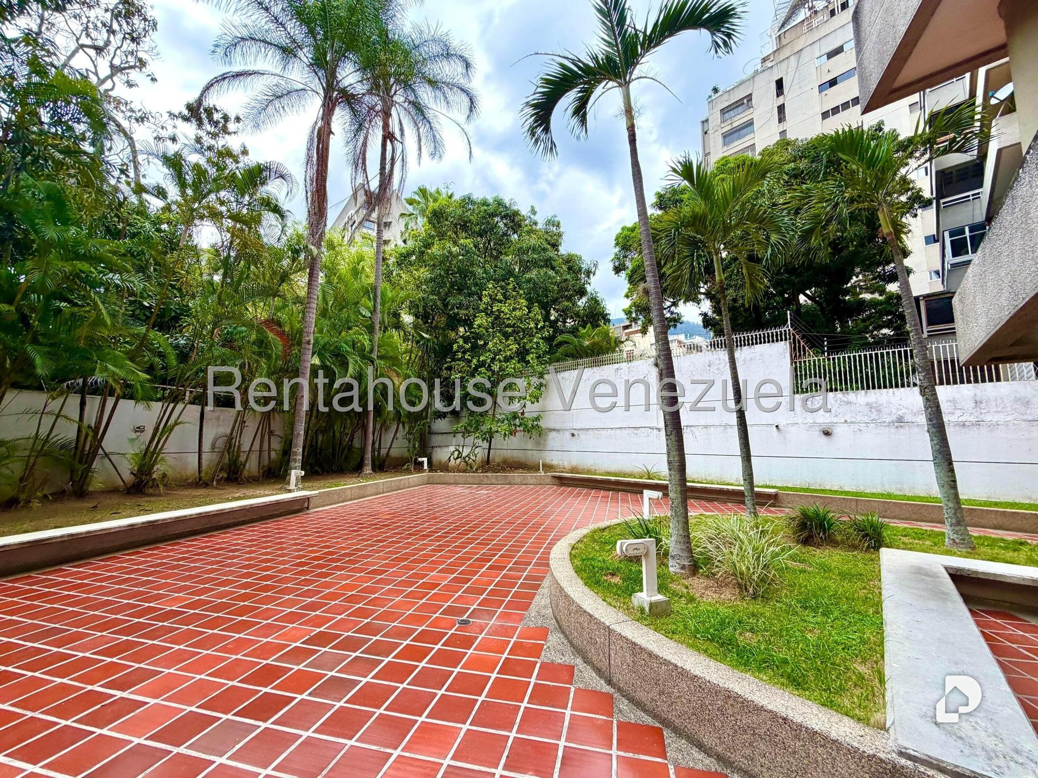 Apartamento en La Florida, Caracas – 2
