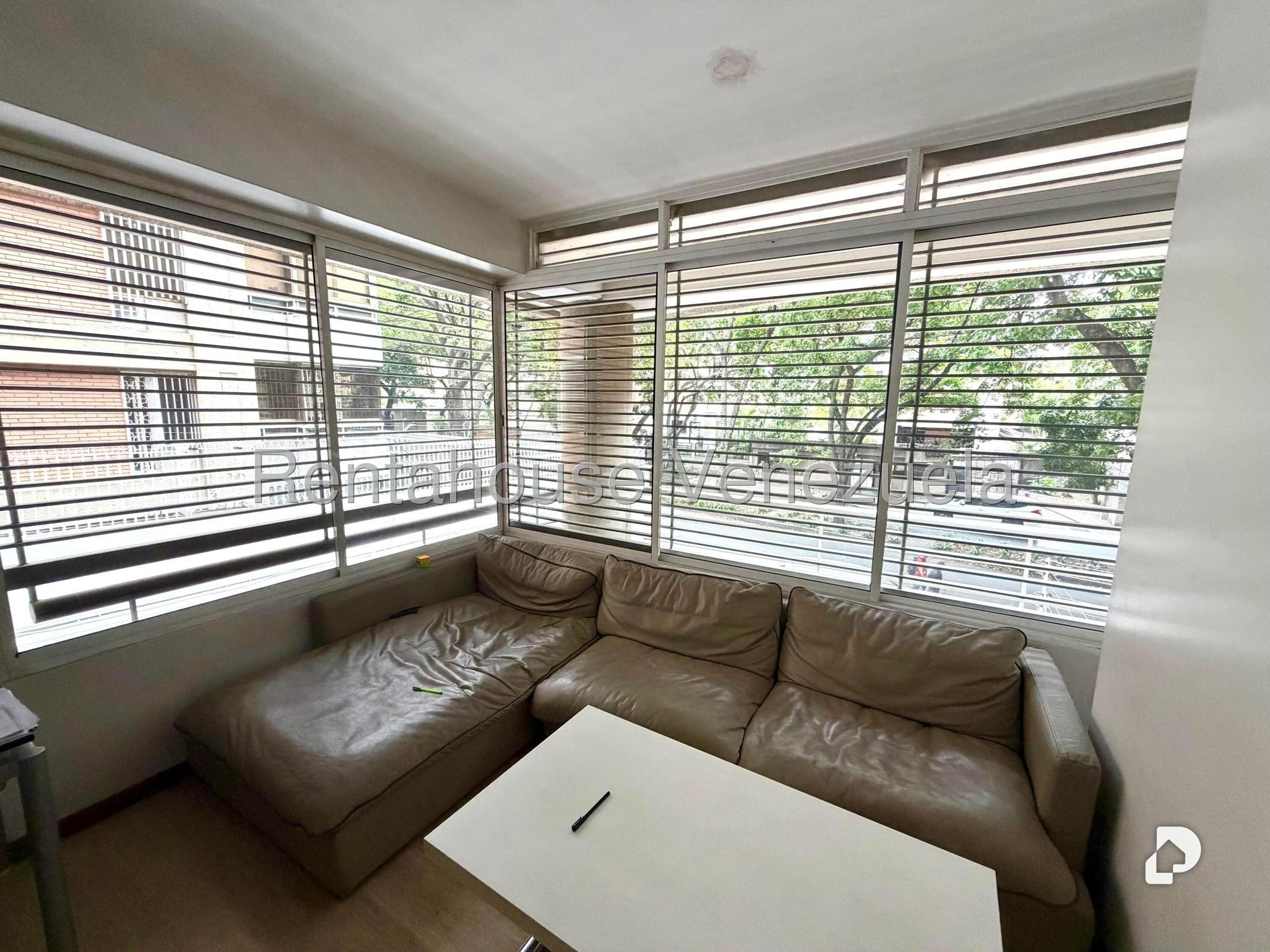 Apartamento en La Florida, Caracas – 11