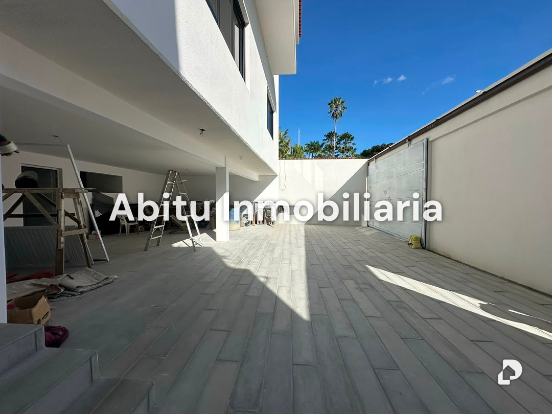 Casa en Country Club, Caracas – 23