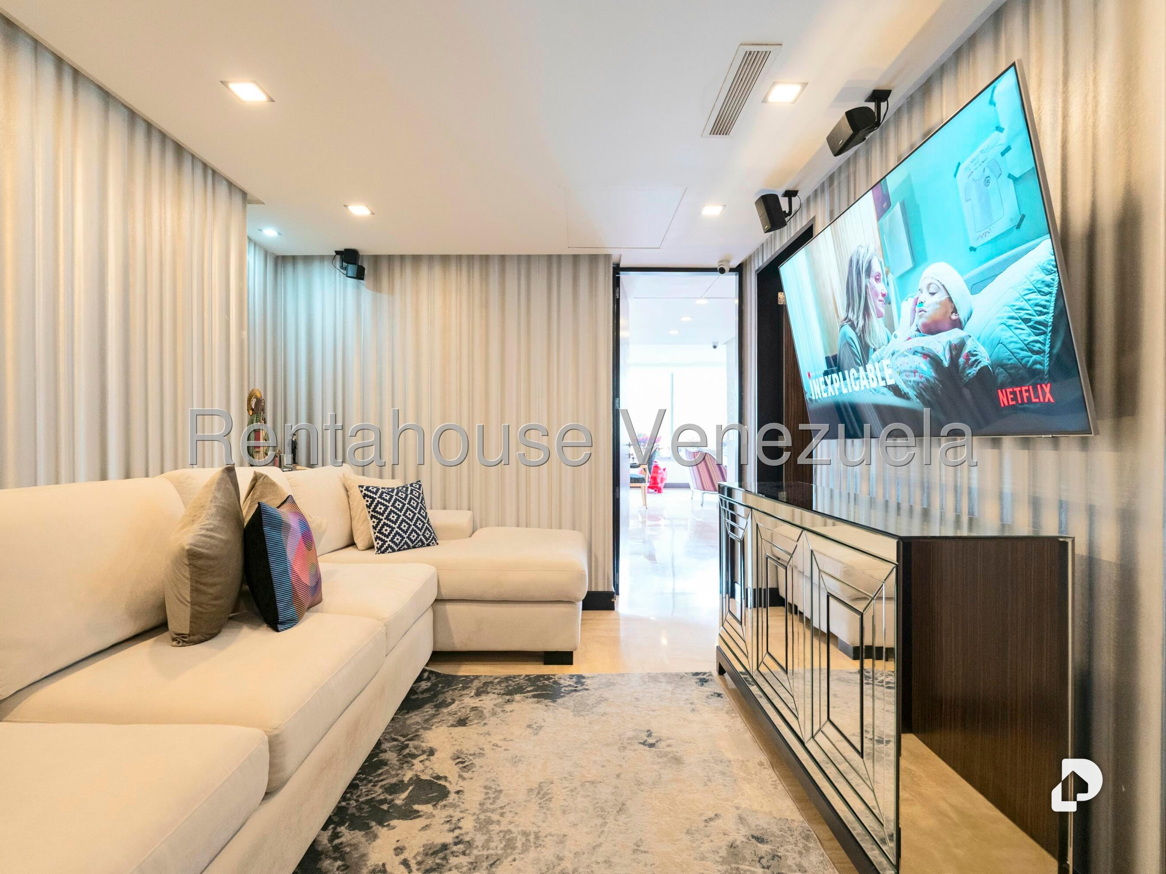 Apartment in Lomas de Las Mercedes, Caracas – 24
