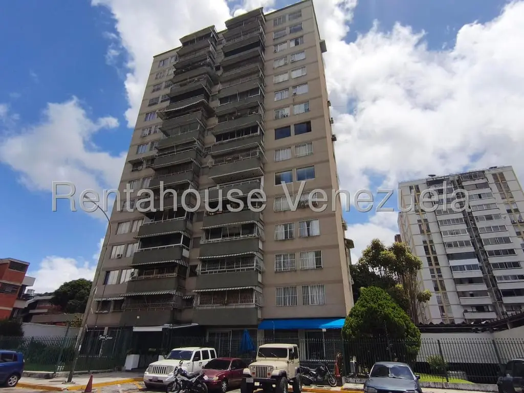 Apartment in El Marqués, Caracas - 1