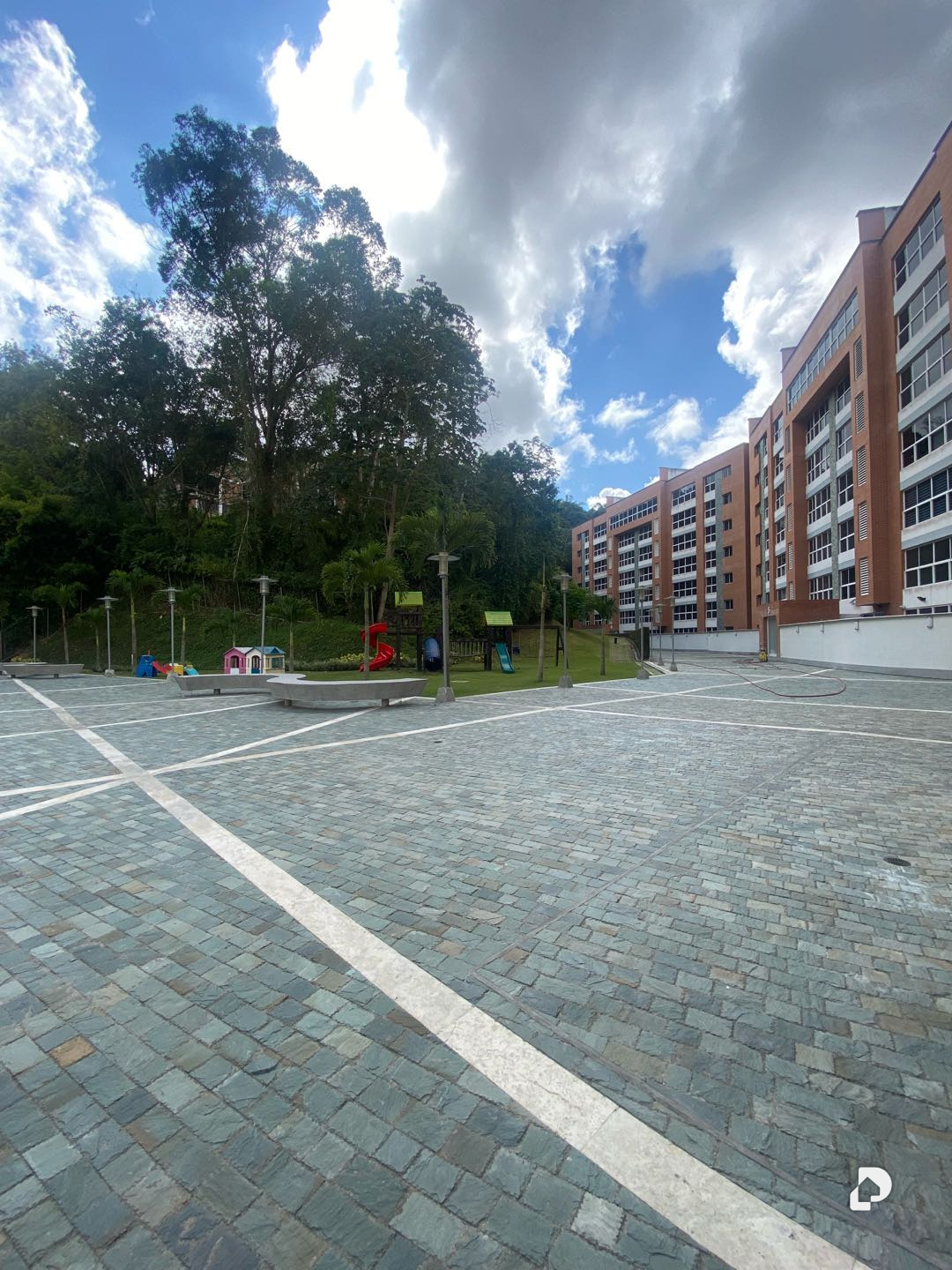 Apartment in La Boyera, Caracas – 2