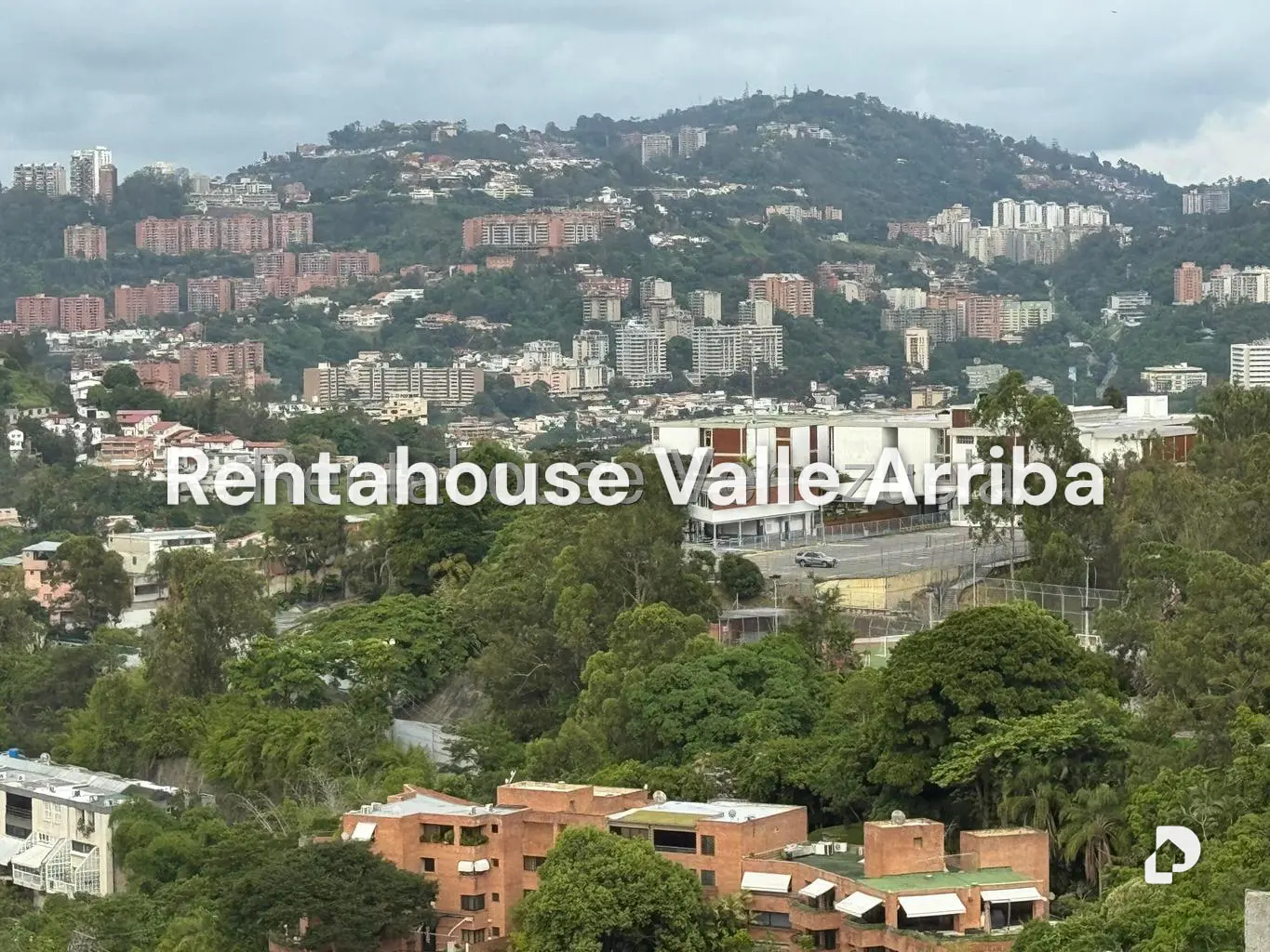 Apartamento en Lomas de Prados del Este, Caracas – 11