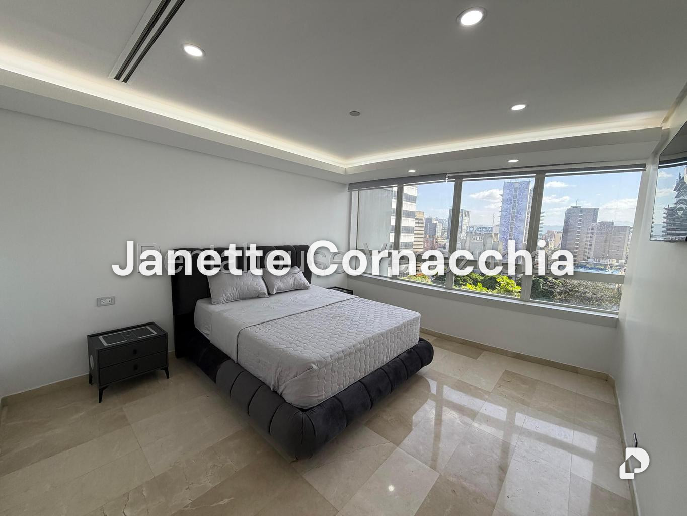 Apartamento en Altamira, Caracas – 23