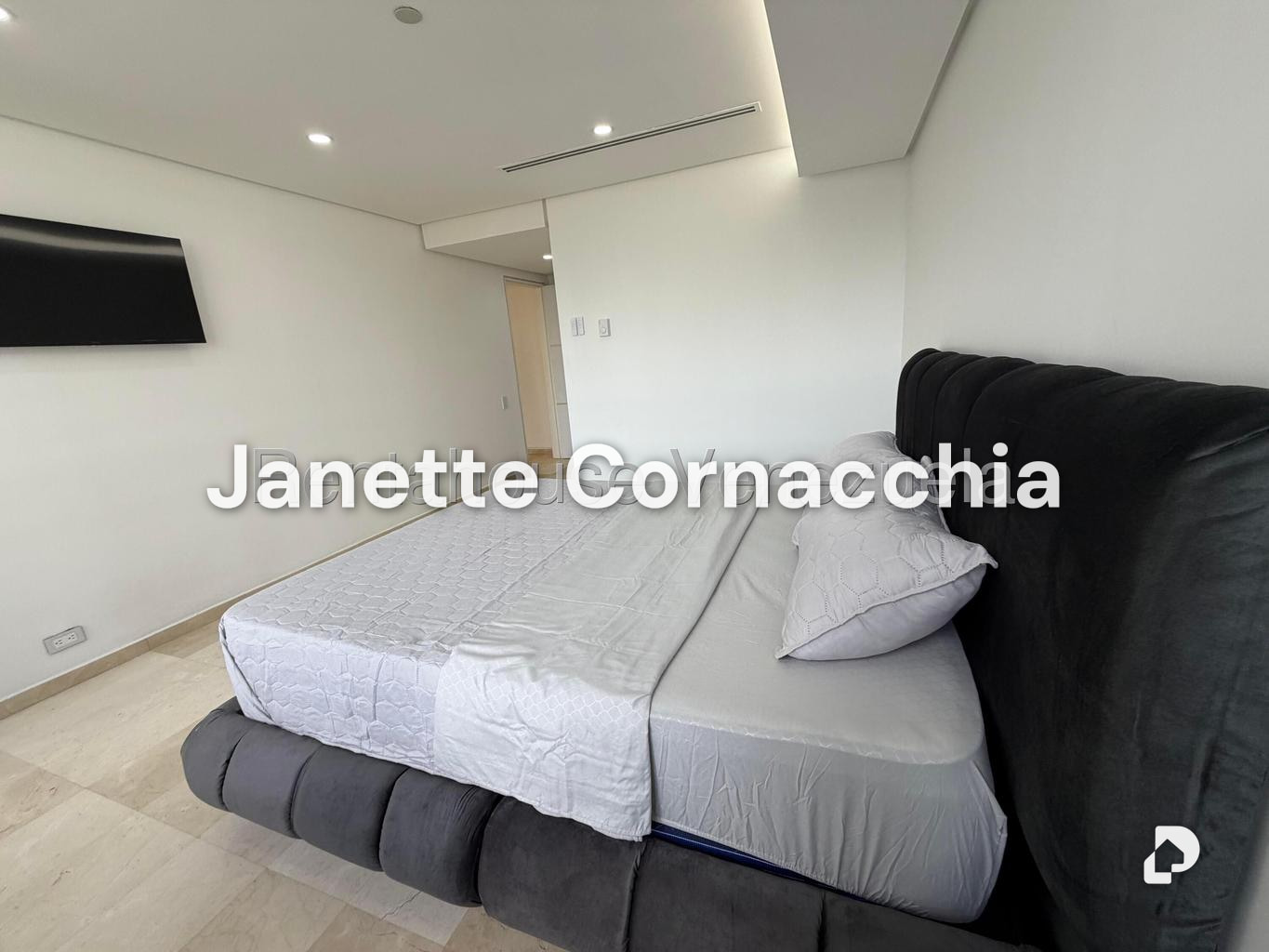 Apartamento en Altamira, Caracas – 24