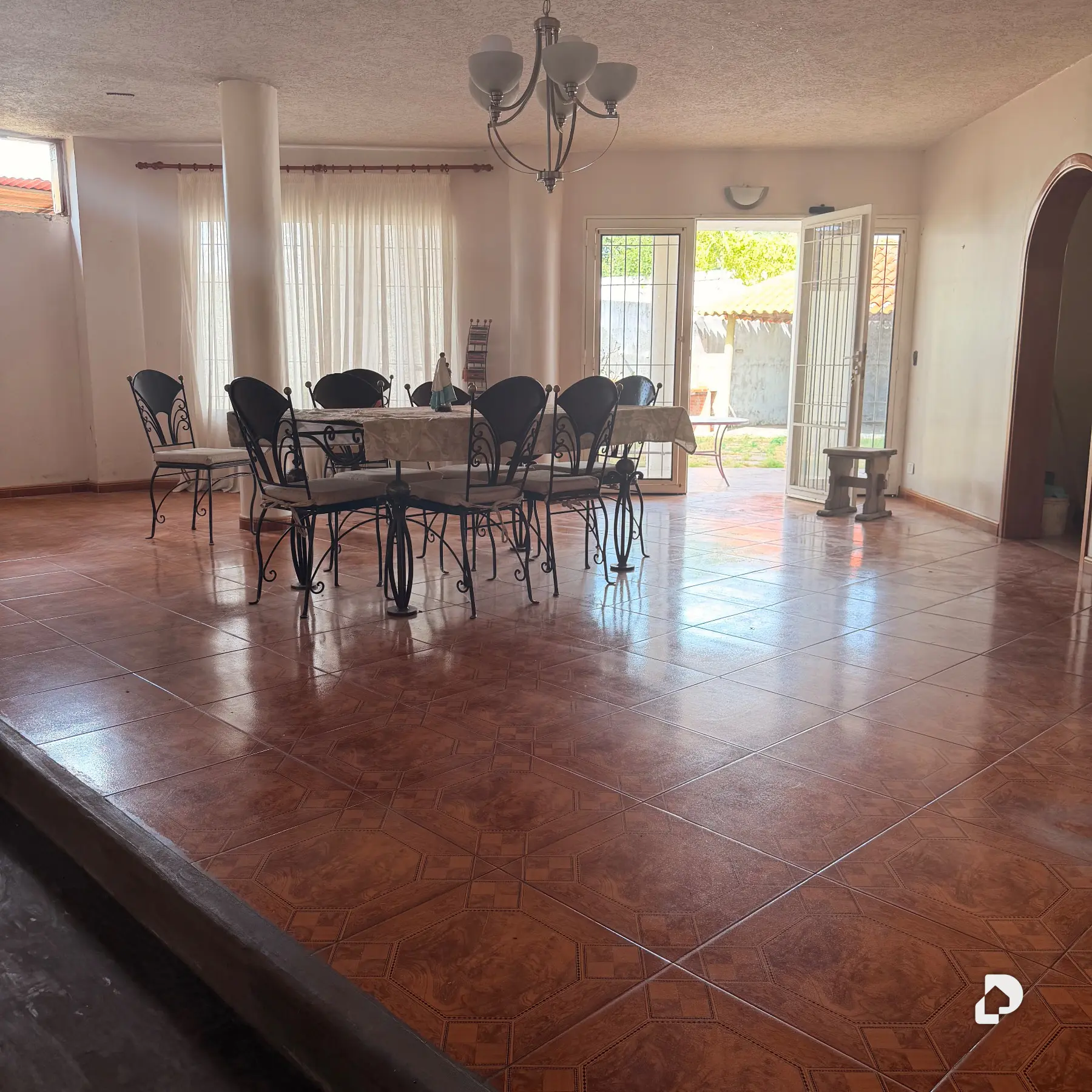 House in Anaco – 13