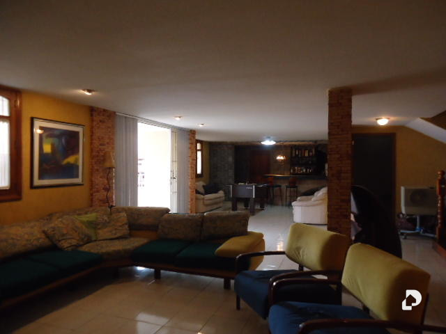 Casa en Colinas de Santa Mónica, Caracas – 30