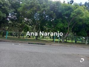 House in Lomas de Prados del Este, Caracas – 14