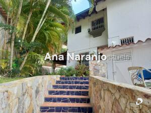 House in Lomas de Prados del Este, Caracas – 2