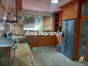 House in Lomas de Prados del Este, Caracas – 5