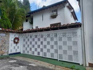 Casa en Lomas de Prados del Este, Caracas - 1
