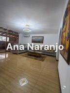 House in Lomas de Prados del Este, Caracas – 17
