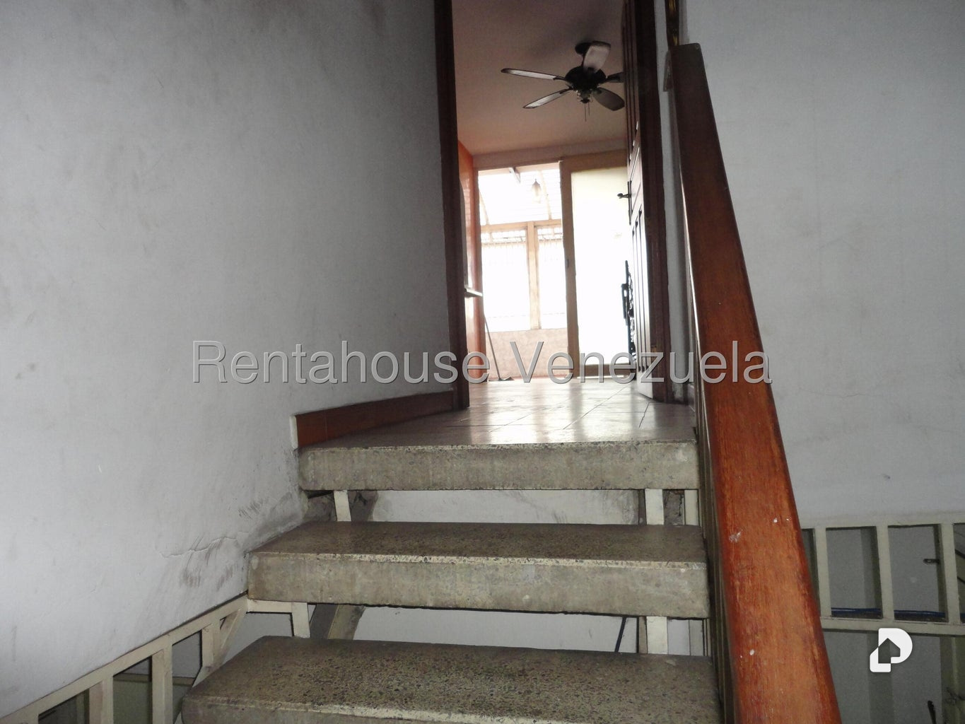Casa en Catia, Caracas – 29