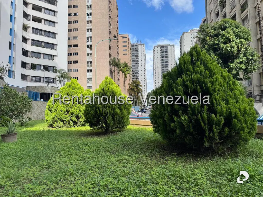 Apartamento en El Cigarral, Caracas – 2