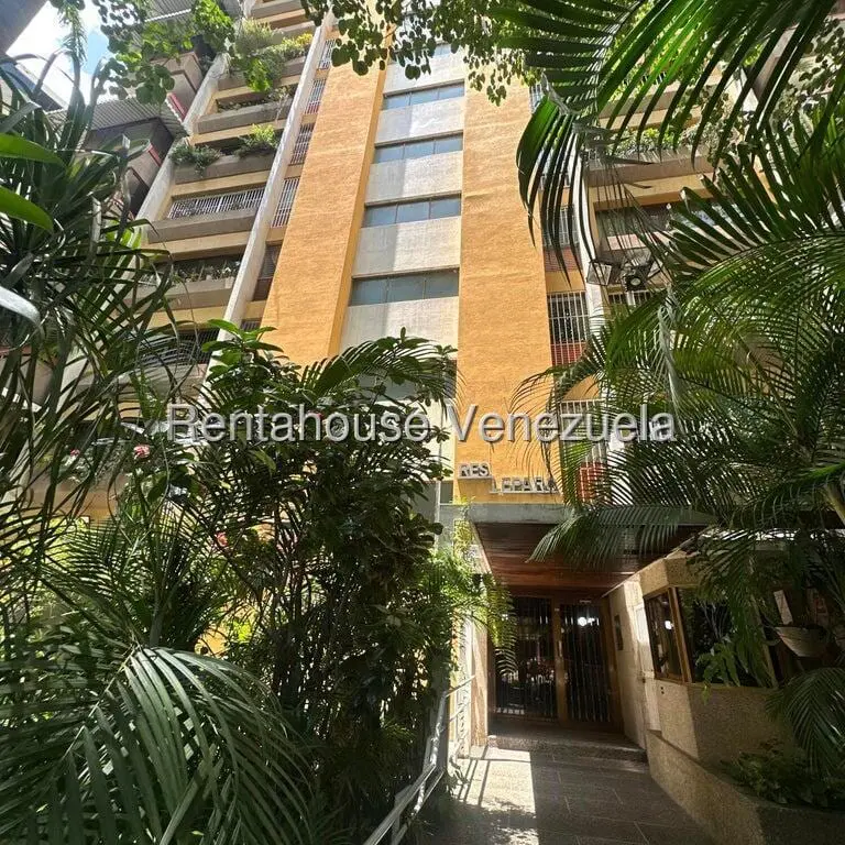 Apartamento en El Paraíso, Caracas - 1