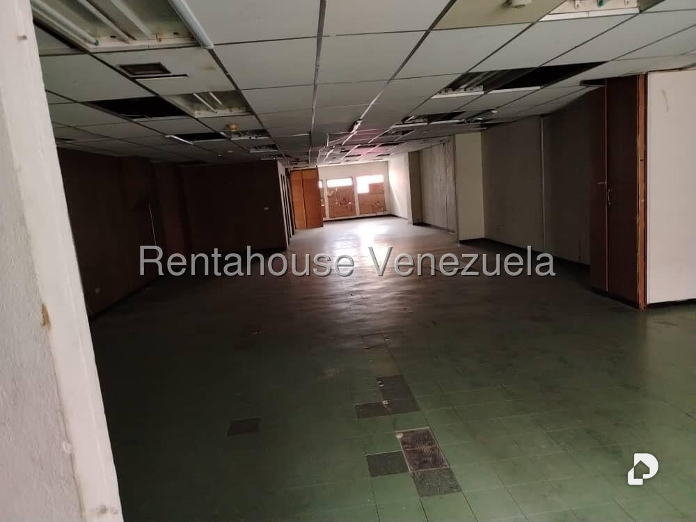 Local comercial en Parroquia La Candelaria, Caracas – 5