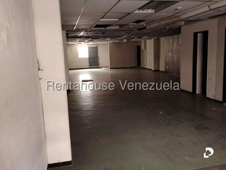 Local comercial en Parroquia La Candelaria, Caracas – 9