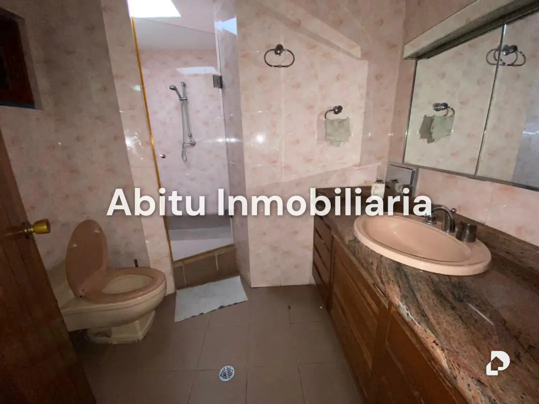 Casa en Valle Arriba, Caracas – 14