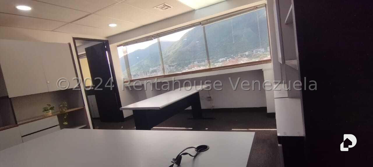 Oficina en Los Dos Caminos, Caracas – 20
