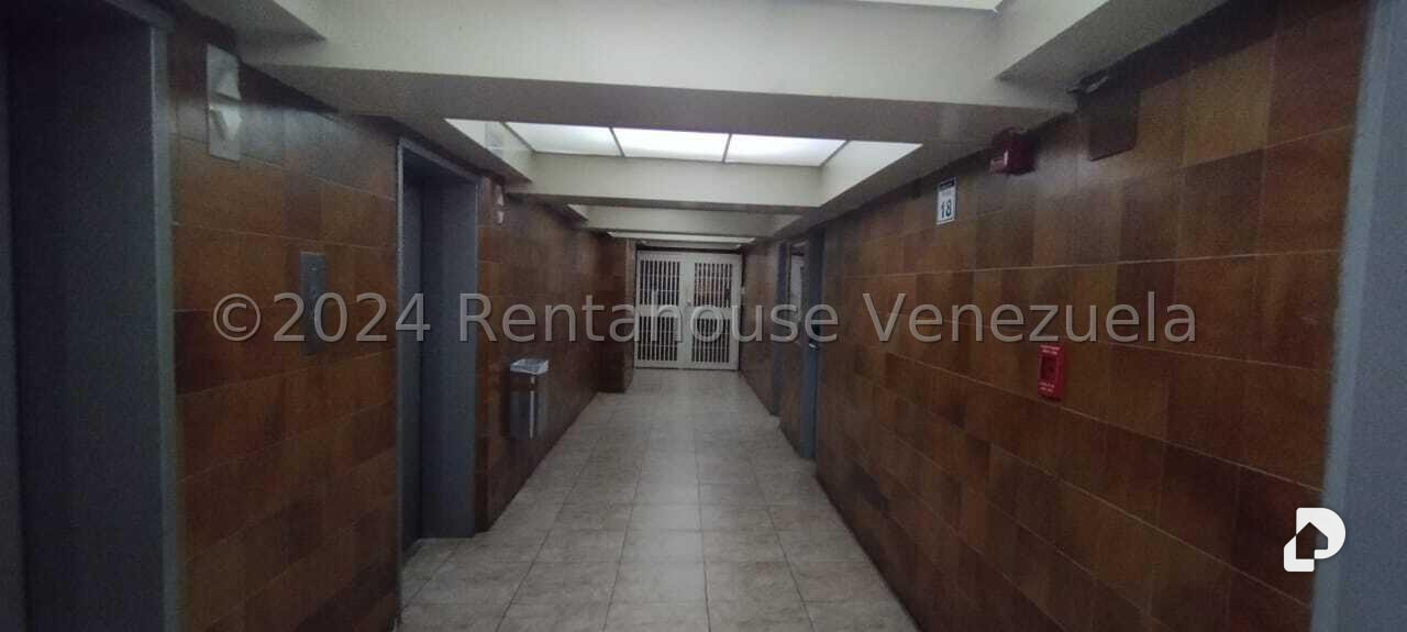 Oficina en Los Dos Caminos, Caracas – 7