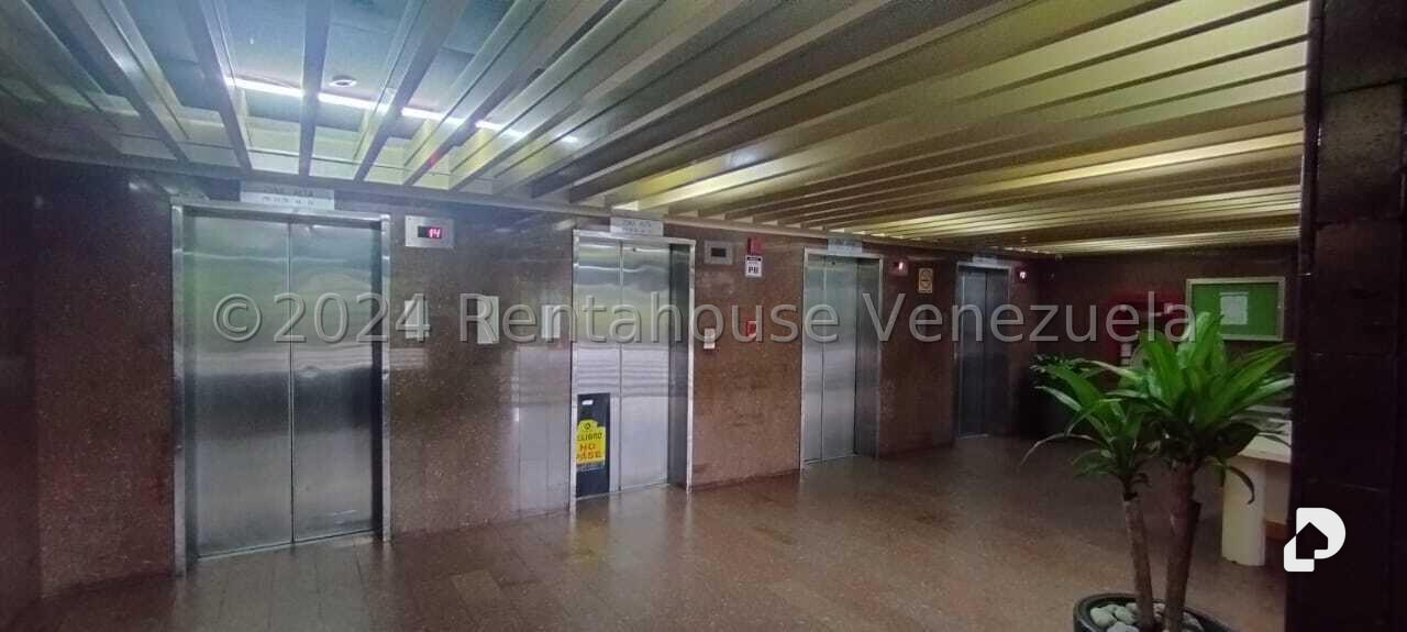 Oficina en Los Dos Caminos, Caracas – 5