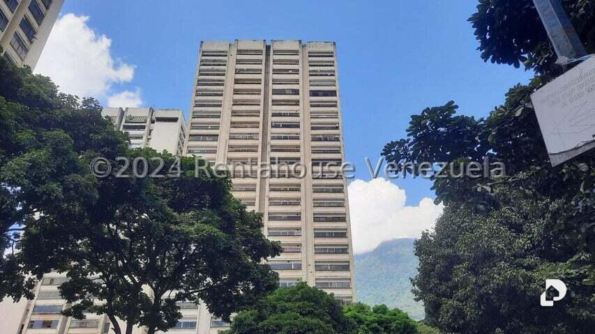 Oficina en Los Dos Caminos, Caracas – 1