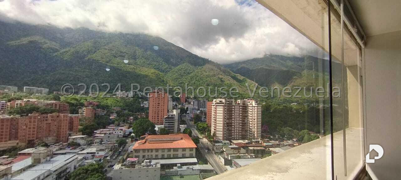 Oficina en Los Dos Caminos, Caracas – 21