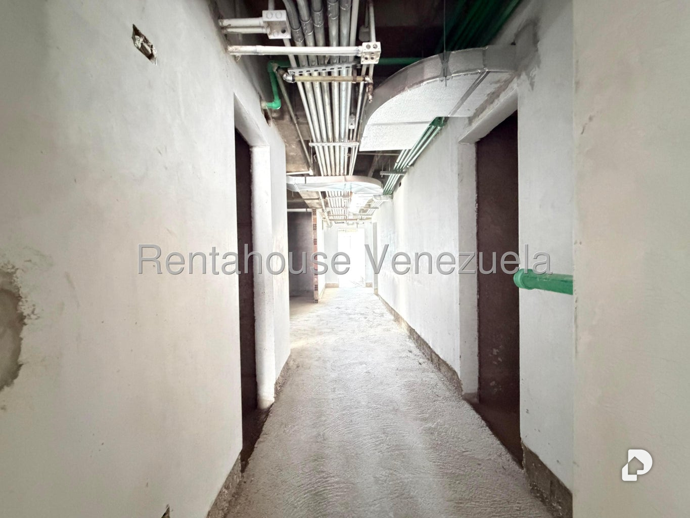 Oficina en Las Mercedes, Caracas – 19