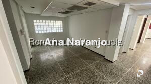 Local comercial en Bello Monte, Caracas – 11